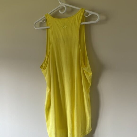 Nike Women Solid Yellow Sleeveless Long Tank Muscle Tee Size XL - Picture 11 of 13